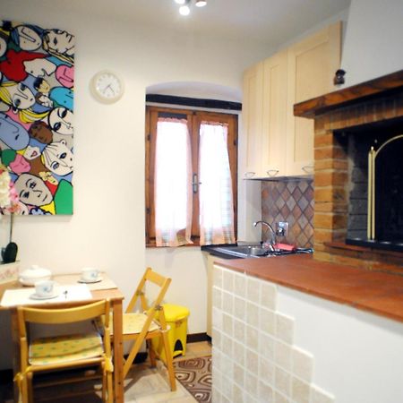 Appartamento Tulipano Rosa Spoleto Habitación foto