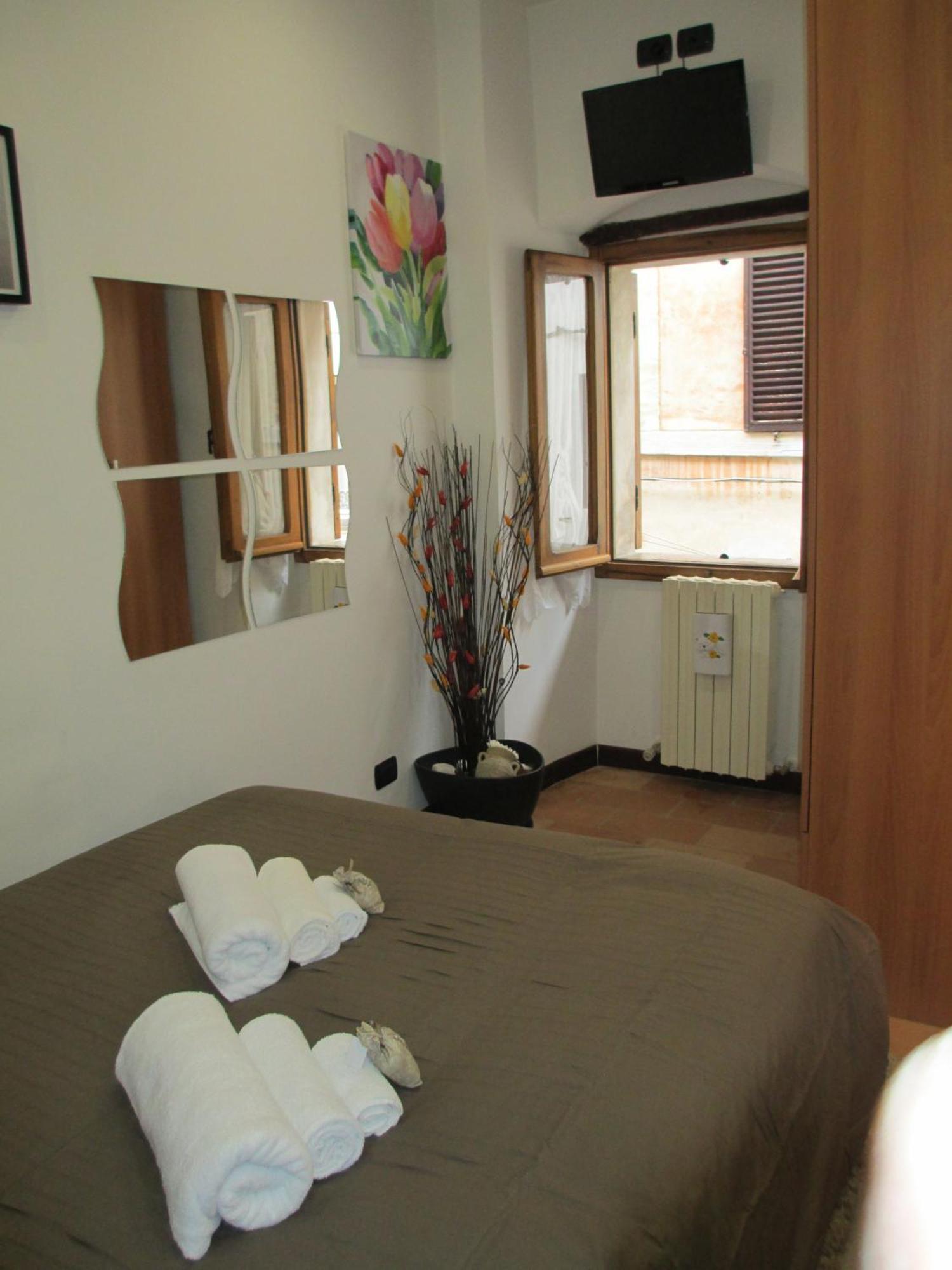 Appartamento Tulipano Rosa Spoleto Habitación foto