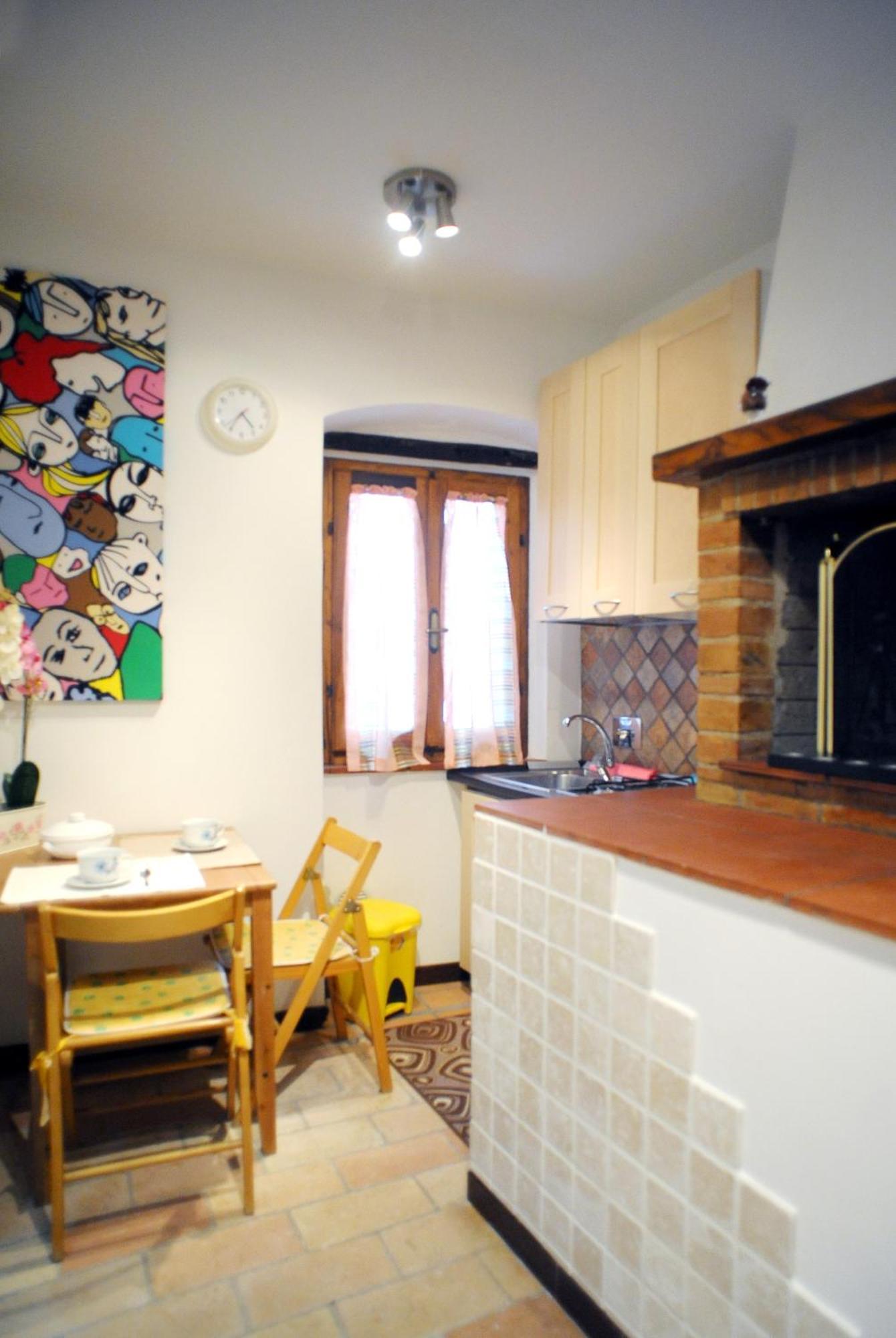 Appartamento Tulipano Rosa Spoleto Habitación foto